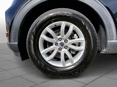 Used 2021 Ford Explorer Base image 10