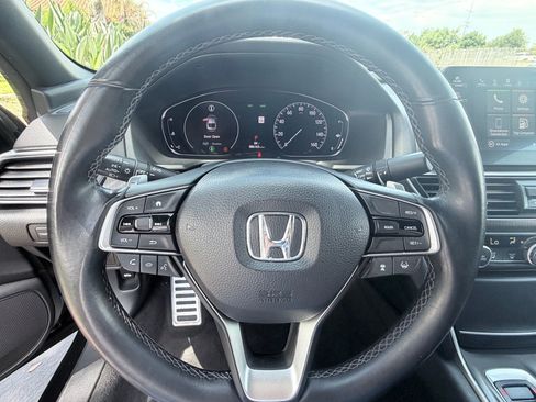 Used 2019 Honda Accord Sport image 12