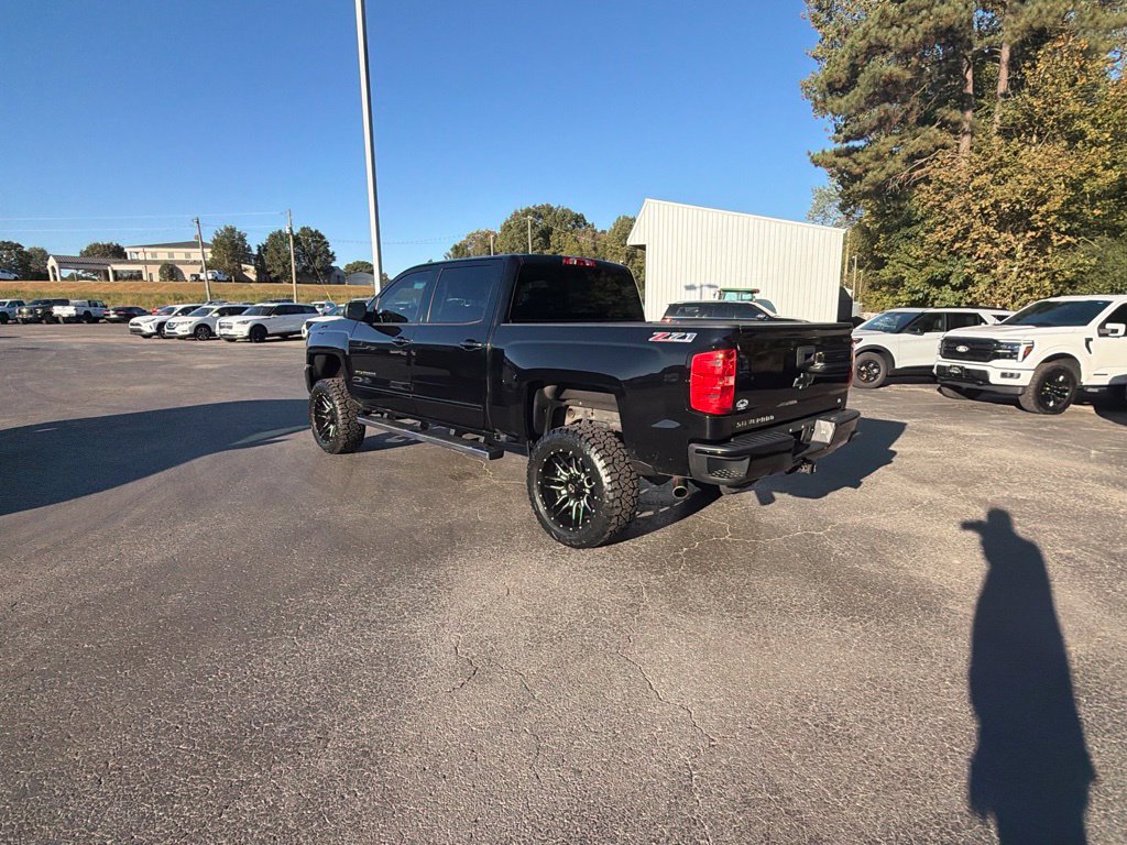 Used 2017 Chevrolet Silverado 1500 LT w/ True North Edition AWD/4WD image 5
