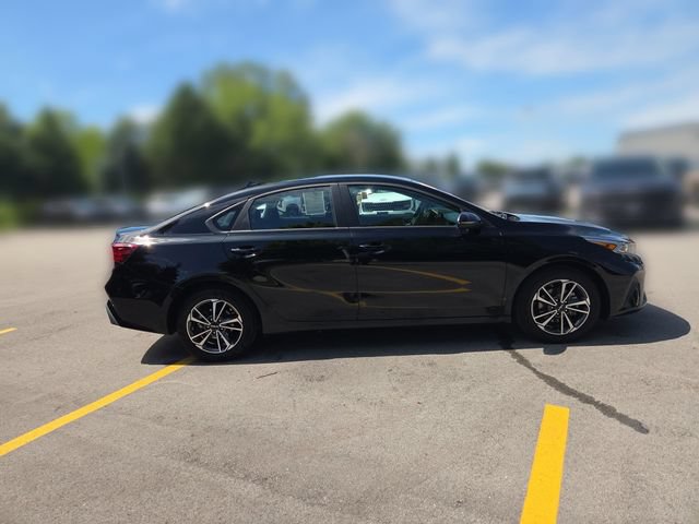 Certified 2023 Kia Forte LXS w/ LXS Technology Package FWD image 8