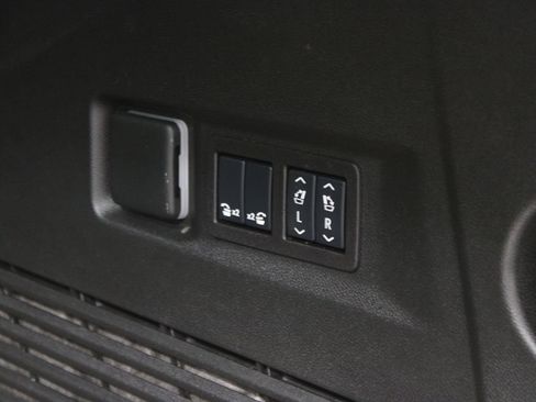 Used 2026 GMC Yukon AT4 Ultimate AWD/4WD image 53
