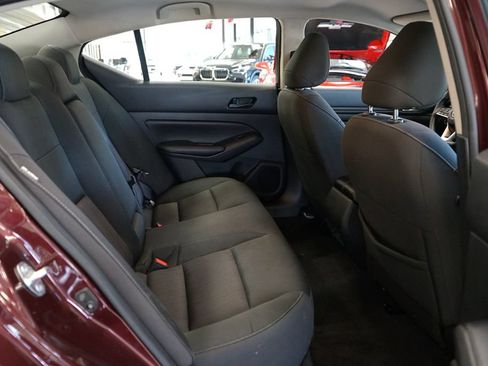 Used 2024 Nissan Altima 2.5 SV FWD image 12