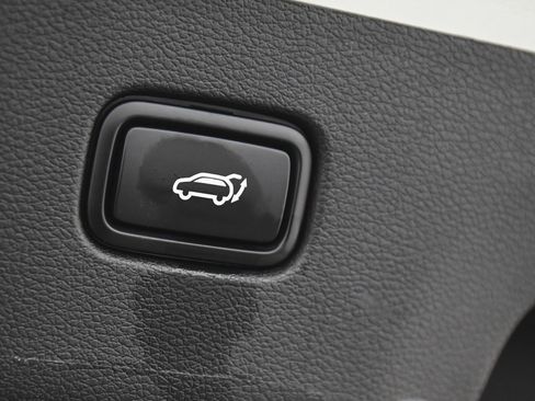 Used 2025 Kia Sportage SX image 41