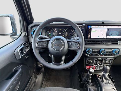 Used 2024 Jeep Wrangler Unlimited Rubicon 4xe w/ Technology Group image 23