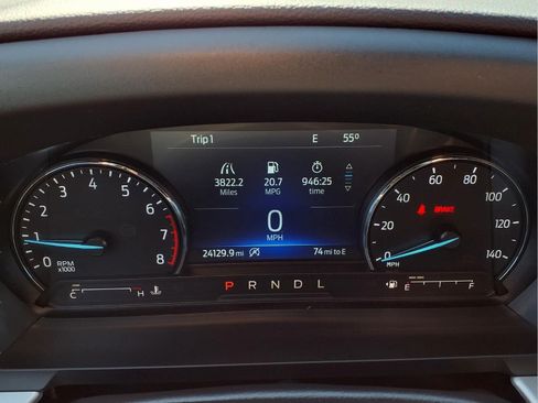 Used 2024 Ford Explorer XLT w/ Equipment Group 202A AWD/4WD image 15