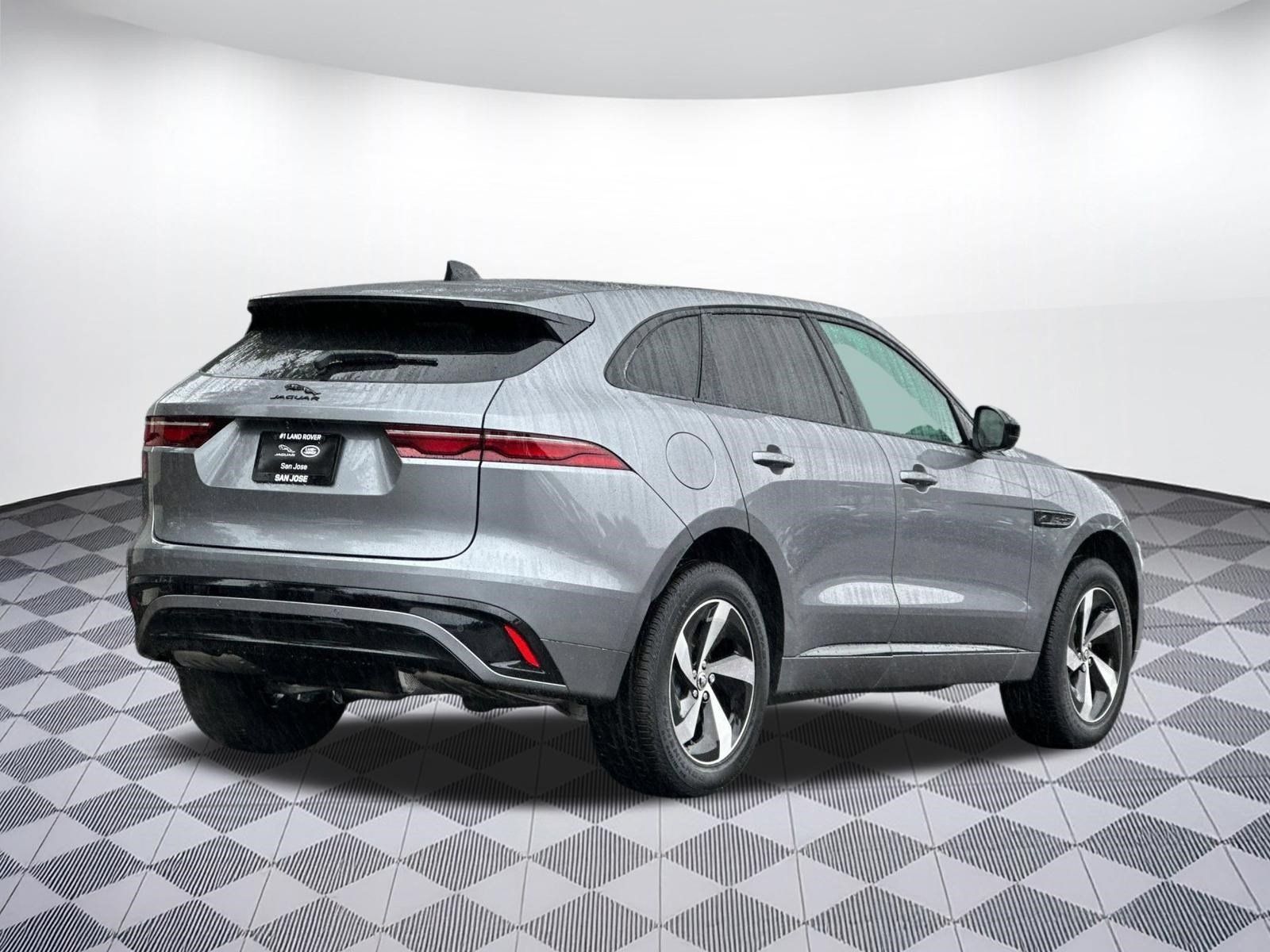New 2025 Jaguar F-PACE R-Dynamic S AWD/4WD image 6