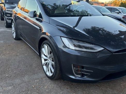 Used 2017 Tesla Model X P100D image 1