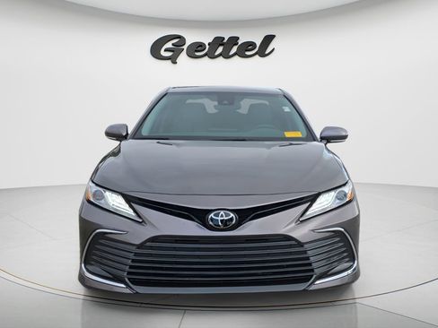 Used 2024 Toyota Camry XLE FWD image 2