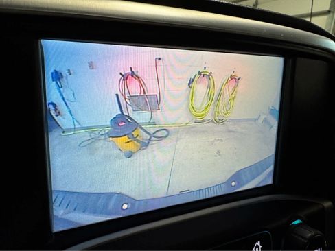 Used 2018 GMC Sierra 1500 SLT image 16