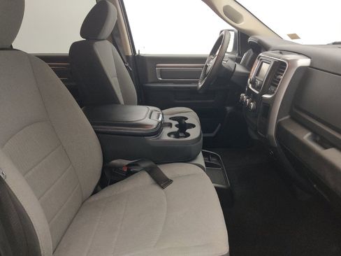 Used 2021 RAM 1500 Classic SLT AWD/4WD image 21