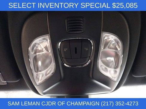 New 2026 Jeep Compass Latitude image 17