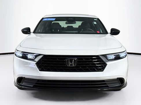 Used 2023 Honda Accord Sport image 3