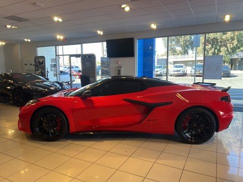 Used 2023 Chevrolet Corvette Z06 w/ Stealth Interior Trim Package image 11