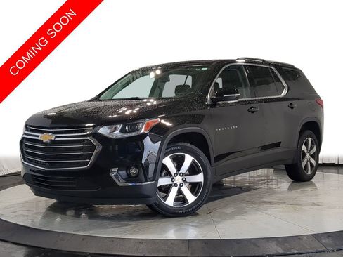Used 2021 Chevrolet Traverse LT w/ LT Premium Package FWD image 1