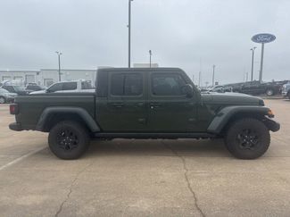 Used 2023 Jeep Gladiator Willys video 1