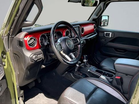 Used 2021 Jeep Wrangler Unlimited Rubicon AWD/4WD image 2