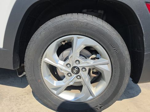 Used 2024 Hyundai Tucson SEL FWD image 16
