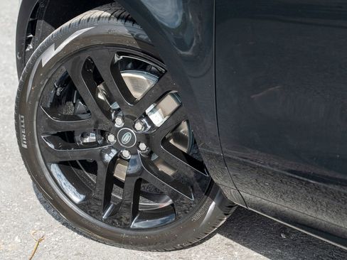 New 2026 Land Rover Range Rover Evoque Dynamic SE image 9