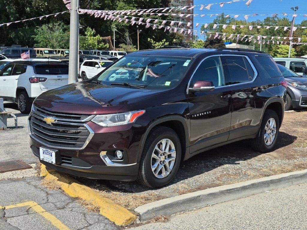 Used 2021 Chevrolet Traverse LT AWD/4WD image 1