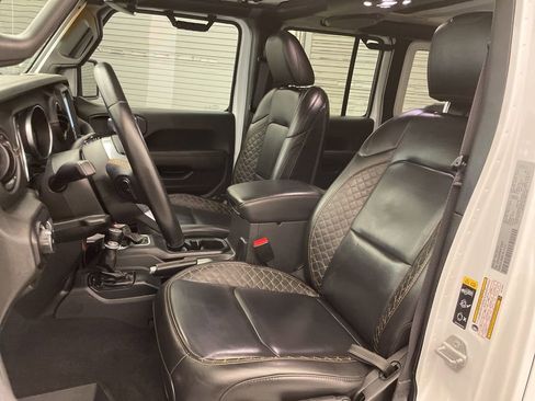 Used 2021 Jeep Wrangler Unlimited Sahara AWD/4WD image 20