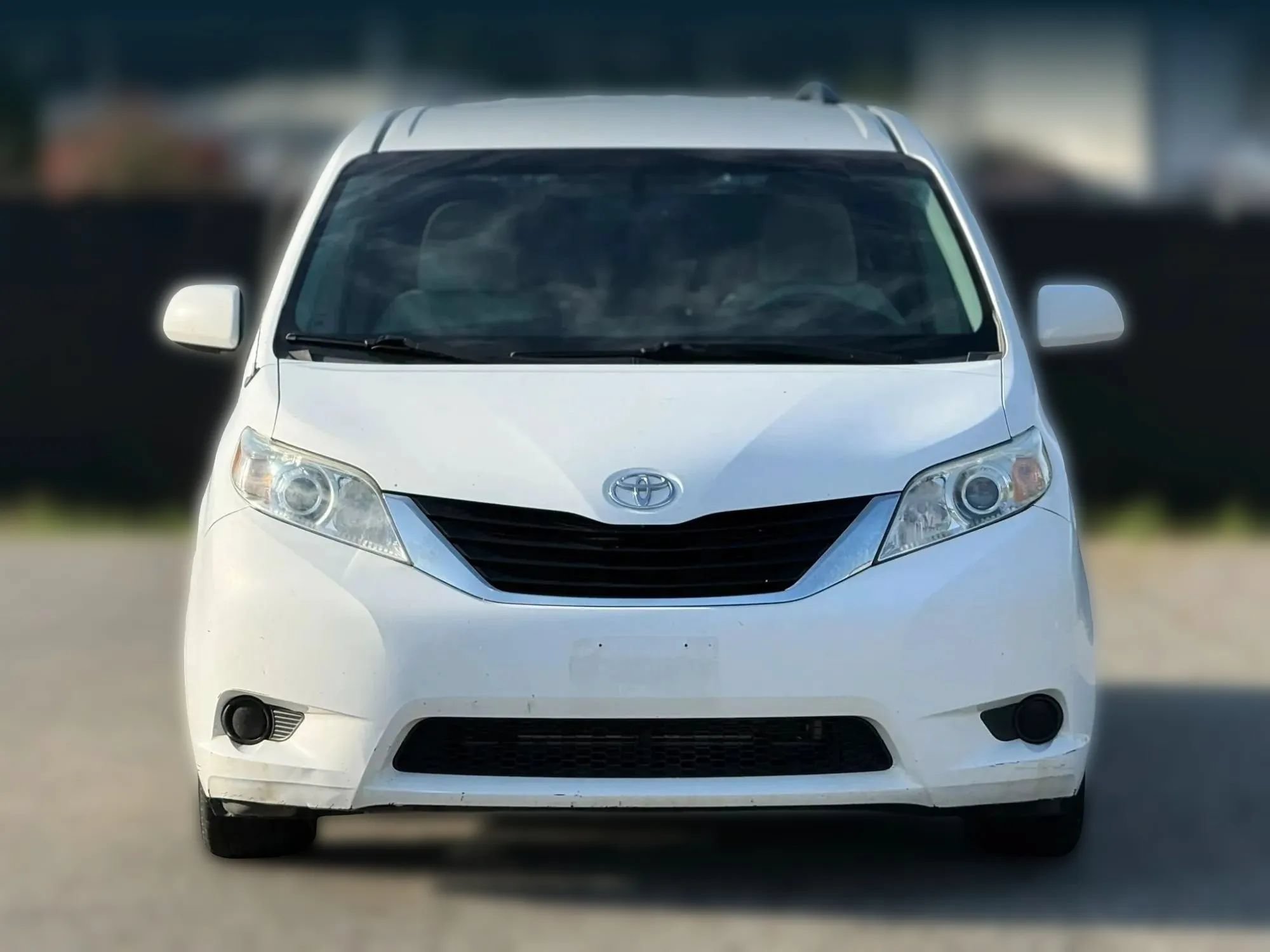 Used 2012 Toyota Sienna LE FWD image 5