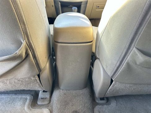 Used 2011 Toyota RAV4 4WD image 14