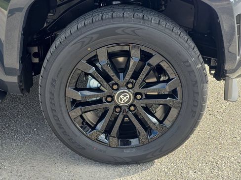 New 2026 Toyota 4Runner Platinum AWD/4WD image 28