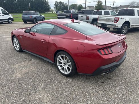Used 2024 Ford Mustang GT Premium image 5