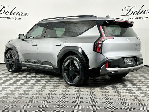 Used 2024 Kia EV9 GT-Line AWD/4WD image 4