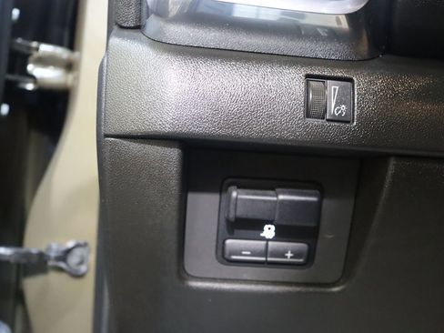 Used 2023 GMC Canyon Elevation w/ Convenience Package image 41