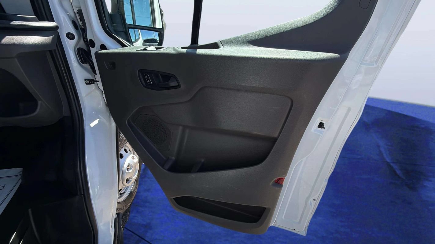 Used 2023 Ford Transit 250 Medium Roof AWD w/ Load Area Protection Package image 14
