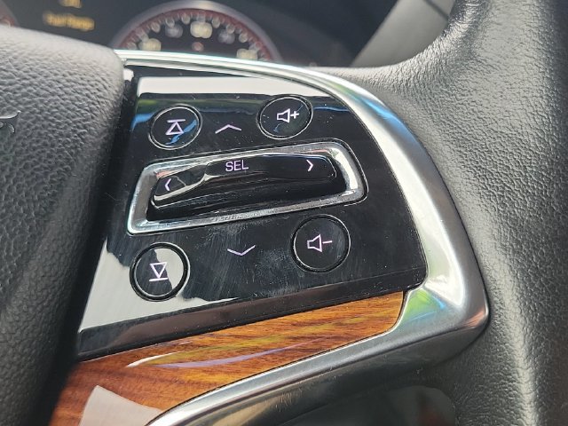 Used 2015 Cadillac Escalade Luxury AWD/4WD image 16