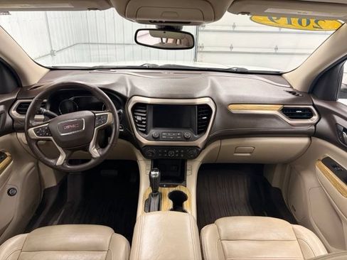 Used 2019 GMC Acadia Denali w/ Technology Package AWD/4WD image 14