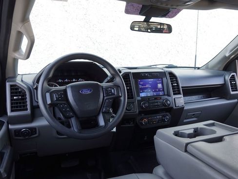 Used 2022 Ford F250 XL w/ Power Equipment Group image 45