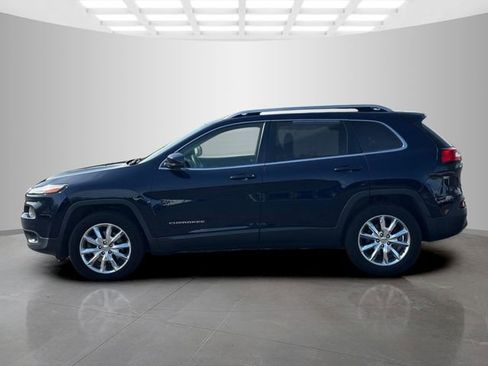 Used 2016 Jeep Cherokee Limited AWD/4WD image 4