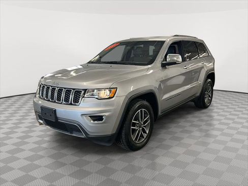 Used 2020 Jeep Grand Cherokee Limited image 3