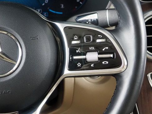 Used 2022 Mercedes-Benz GLC 300 4MATIC image 21