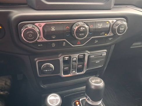Used 2021 Jeep Wrangler Unlimited Sport AWD/4WD image 11