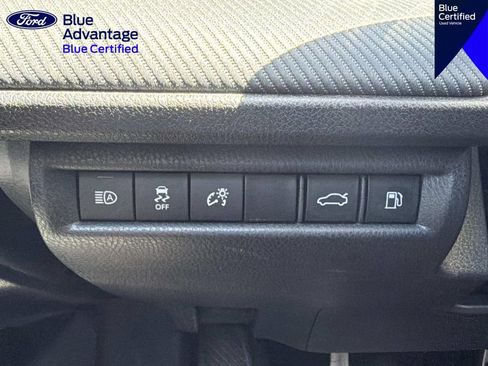 Used 2025 Toyota Camry SE FWD image 30
