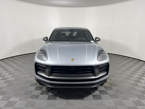 Certified 2026 Porsche Macan AWD/4WD image 10