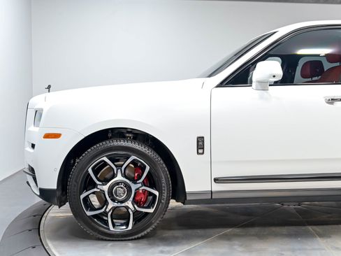 Used 2021 Rolls-Royce Cullinan Black Badge AWD/4WD image 50