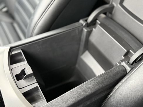 Used 2022 Ford Edge SEL image 32