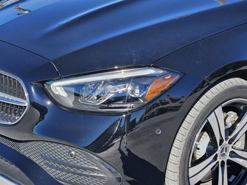 Used 2023 Mercedes-Benz C 300 Sedan image 9