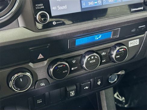 Used 2023 Toyota Tacoma TRD Sport image 26