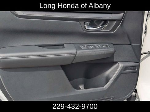 Used 2025 Honda CR-V LX image 13