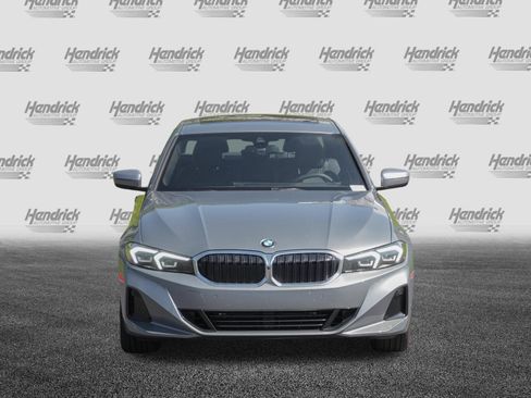 Used 2025 BMW 330i Sedan RWD image 3