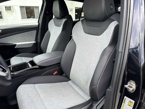 Used 2023 Volkswagen ID.4 Pro RWD image 15