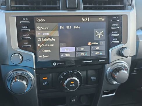 Used 2022 Toyota 4Runner SR5 Premium w/ Moonroof Package AWD/4WD image 21