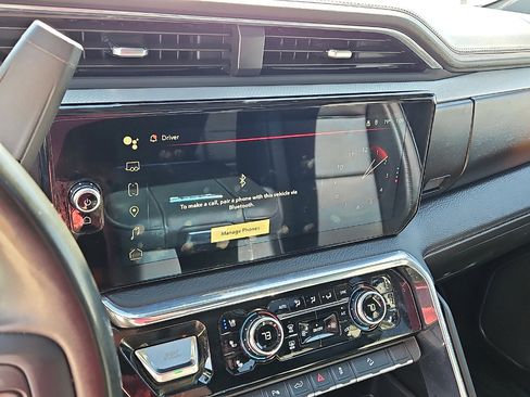 Used 2025 GMC Sierra 3500 Denali w/ Denali Reserve Package image 16