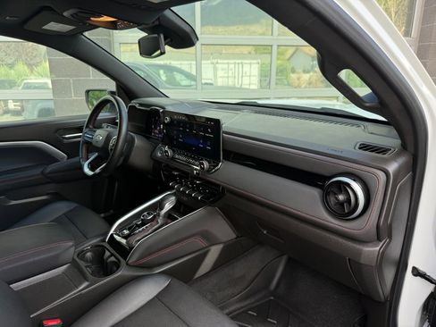 Used 2023 Chevrolet Colorado Z71 w/ Z71 Convenience Package 2 AWD/4WD image 46